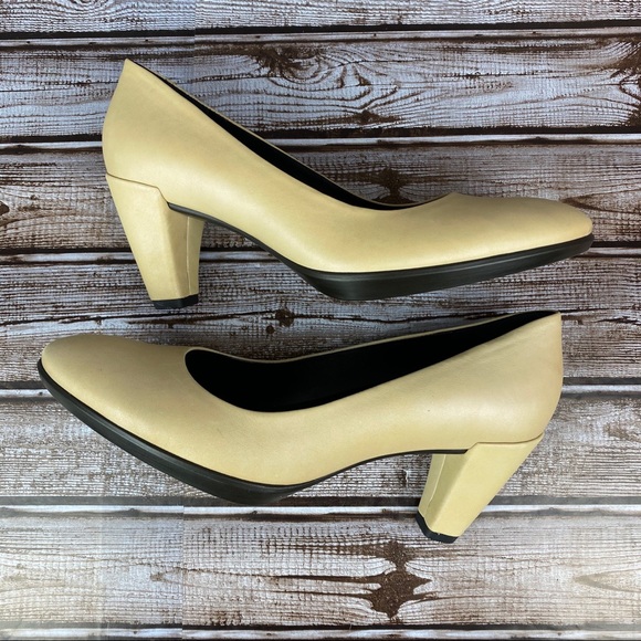 NEW! ECCO Shape 55 Plateau Beige Block Heel Sz 7.5 - Picture 6 of 9